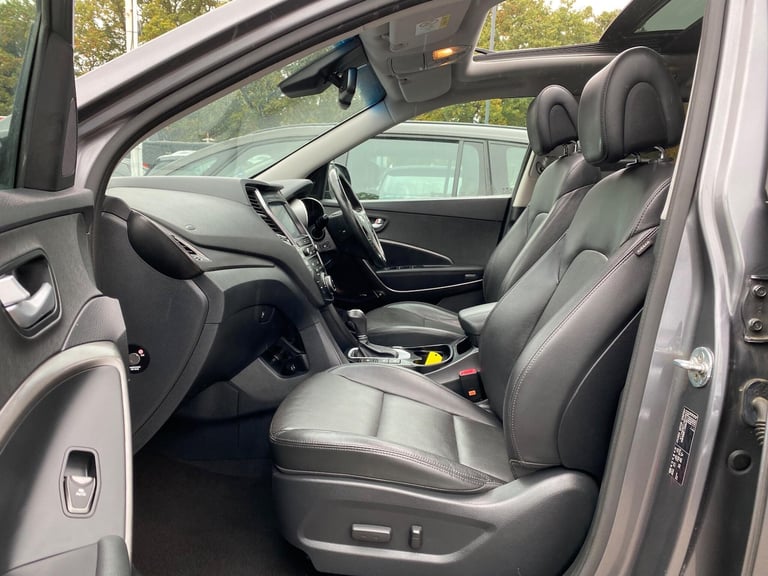 2016 Hyundai Santa Fe 2.2 CRDi Blue Drive Premium SE Auto 4WD Euro 6 (s/s) 5dr (7 Seat) ESTATE Di...