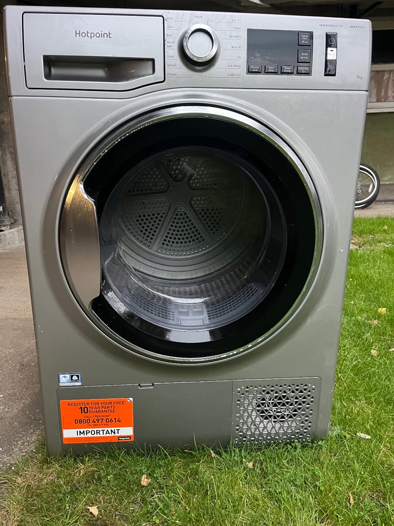 image for Hotpoint 9kg Heat Pump Tumble Dryer - Graphite/silver 