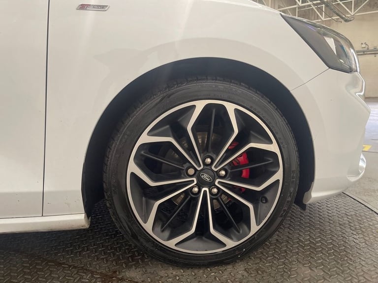 2019 Ford Focus 1.0T EcoBoost ST-Line X Hatchback 5dr Petrol Manual Euro 6 (s/s) (125 ps) Hatchba...