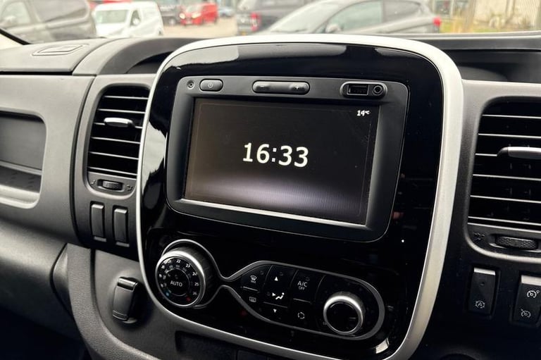 2020 Renault Trafic Black SPECIAL EDITION SL28 SWB ENERGY dCi 145ps, NO VAT, BLACK ALLOYS, PLY Pa...