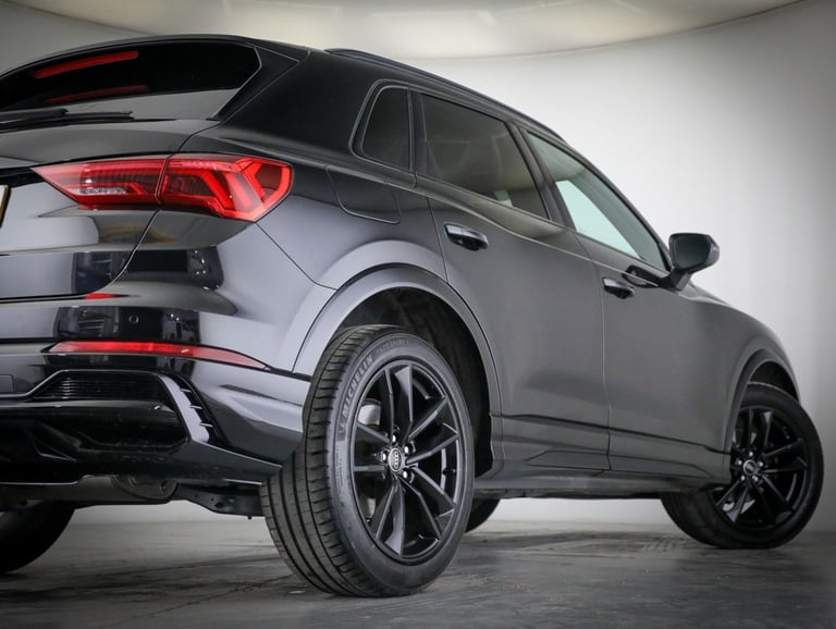 2022 Audi Q3 1.5 TFSI CoD 35 Black Edition SUV 5dr Petrol Manual Euro 6 (s/s) (150 ps) Petrol Manual