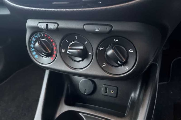 2015 Vauxhall Corsa 1.4i Turbo ecoFLEX Limited Edition Hatchback 3dr Petrol Manual Euro 6 (s/s) H...