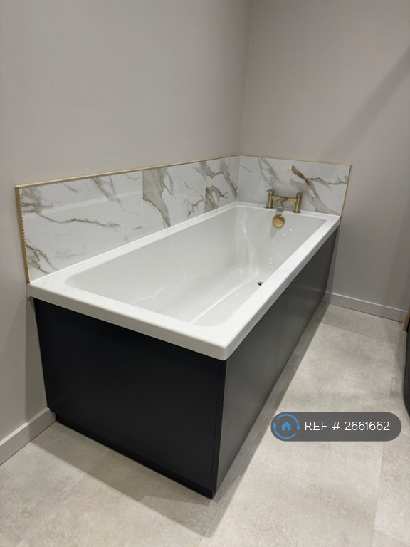 3 bedroom flat in High Street, Whitwell, Worksop, S80 (3 bed) (#2661662)