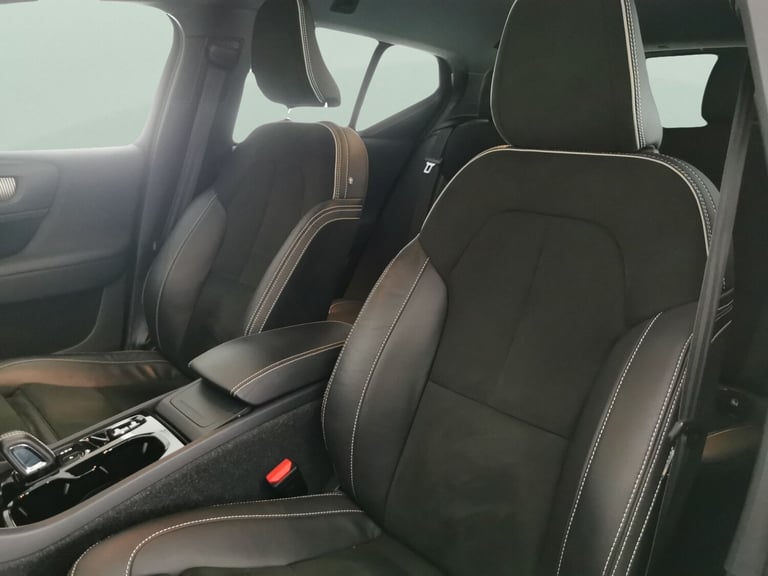 2021 Volvo XC40 2.0 B4P R DESIGN 5dr Auto ESTATE PETROL Automatic