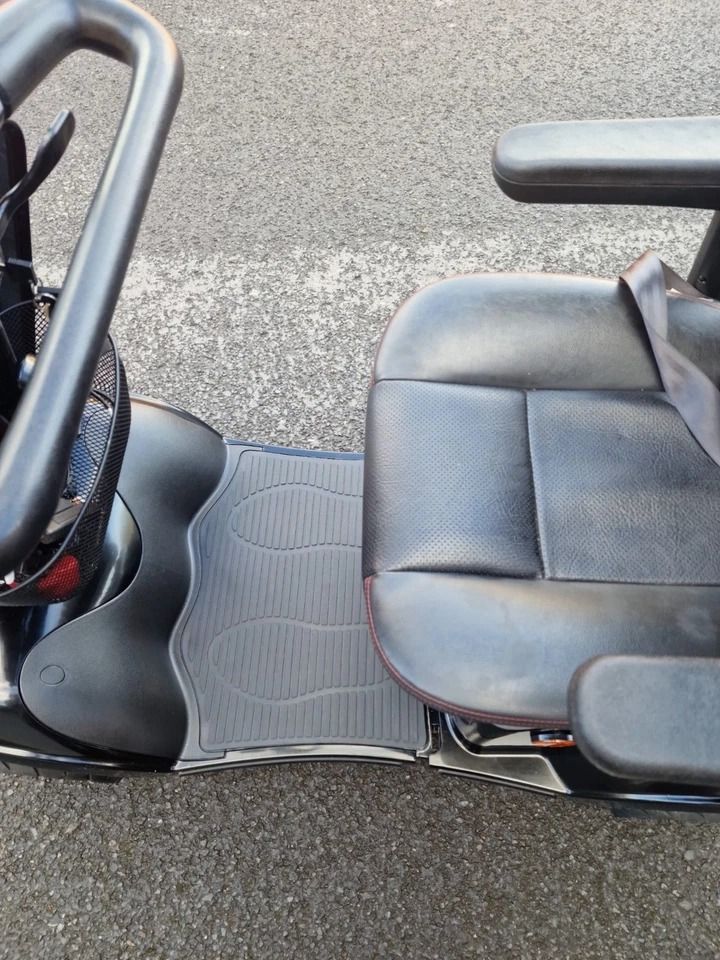 KYMCO MAXI XLS 8MPH Mobility Scooter SERVICED Excellent Condition NEW BATTERIES