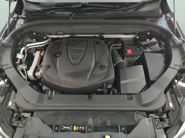 2019 Volvo XC60 2.0 D4 Momentum SUV 5dr Diesel Auto Euro 6 (s/s) (190 ps) - AUTO PARK - LED Suv D...