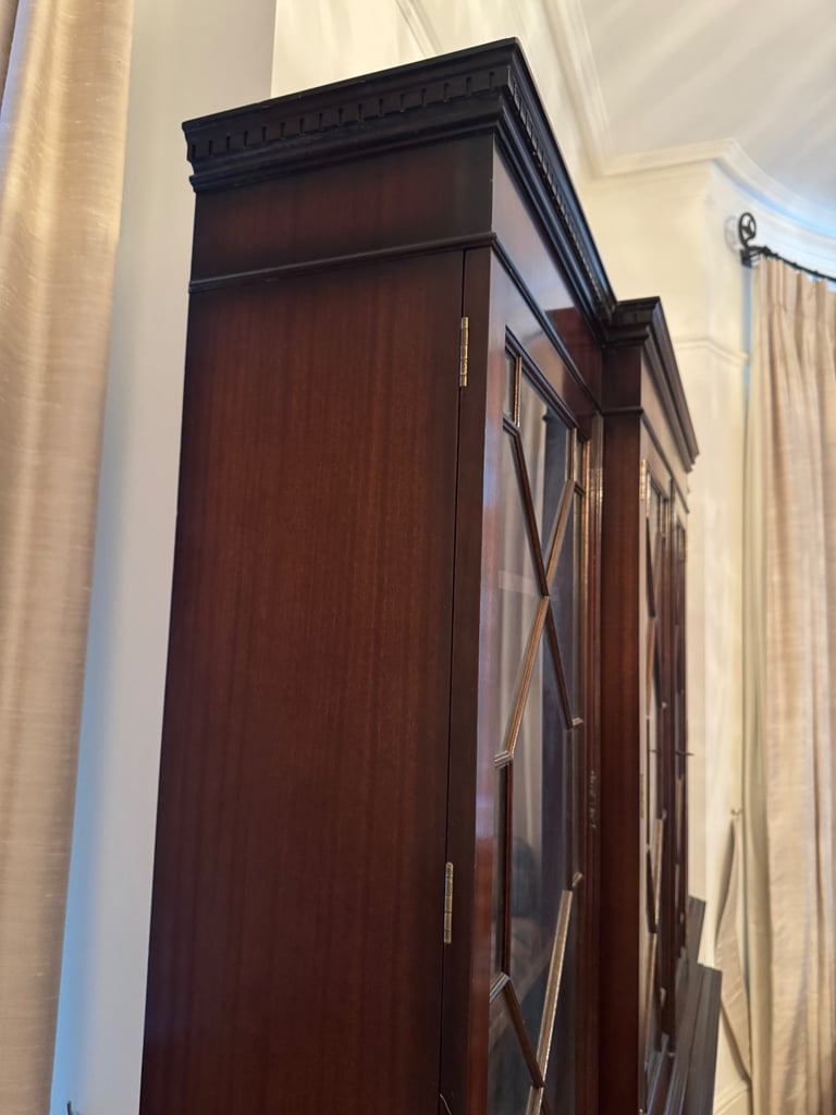Large Vintage Sideboard Display Cabinet - Mahogany