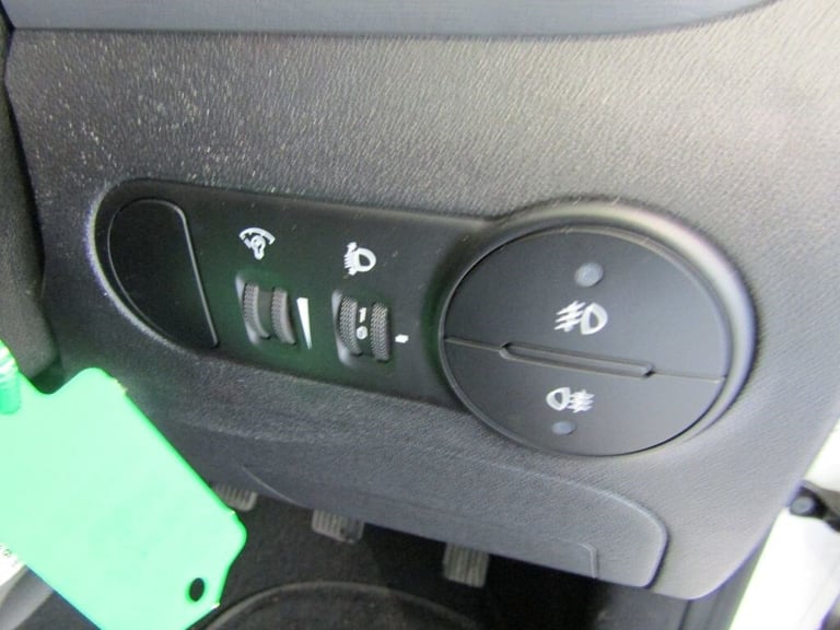 2014 Hyundai i10 1.2 Active 5dr HATCHBACK PETROL Manual
