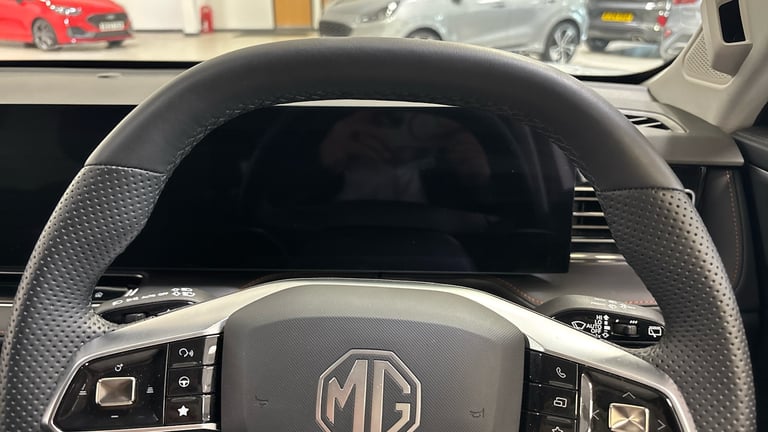 2024 MG MG HS 1.5 T-GDI Trophy 5dr DCT Petrol Hatchback Hatchback Petrol Automatic