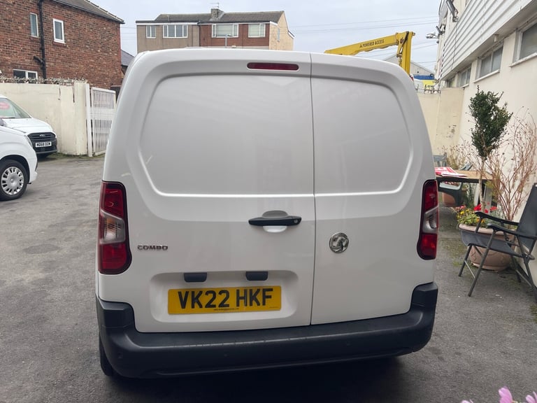 2022 Vauxhall Combo 2000 1.5 Turbo D 100ps H1 Dynamic Van [6 Speed] PANEL VAN Diesel Manual