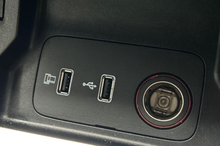 2023 MG MG HS 1.5 T-GDI PHEV SE 5dr Auto ESTATE PETROL/ELECTRIC Automatic