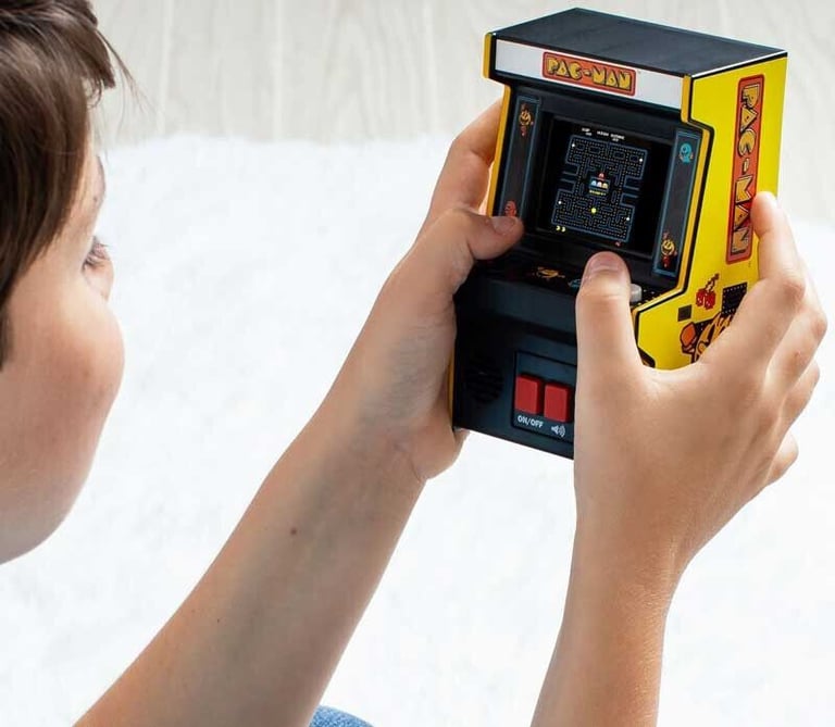 PAC-MAN Arcade Classics Mini Retro Games Console New & Sealed