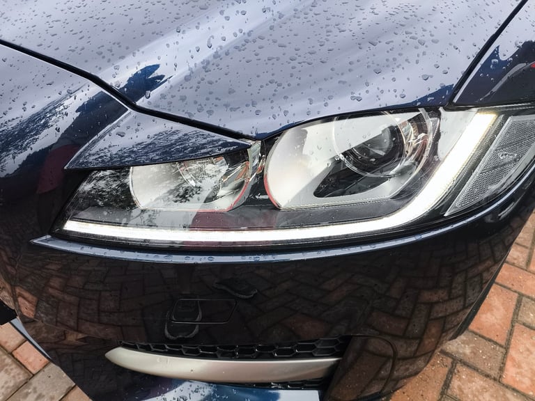 Jaguar, XF R-Sport, Saloon, 2015 (65), Manual, 1999 (cc, 163 bhp), diesel, 4 doors, 55K mileage