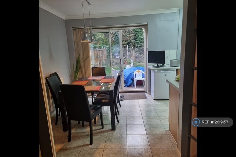 1 bedroom in Frogmore Gardens, Hayes, UB4 (#2619157)