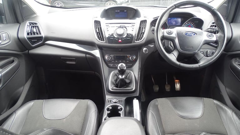 FORD KUGA 2.0 TDCi Titanium Black Manual Diesel 2015