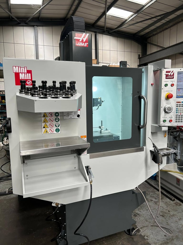 HAAS MINI MILL VERTICAL MACHINING CENTRE YEAR 2022