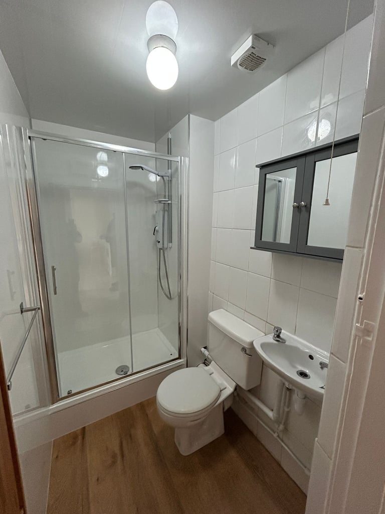 Fully furnished one bedroom flat in amazing location available to rent from 7/10/25