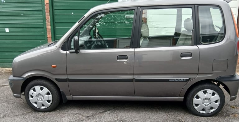 2010 perodua  kenari mpv  995