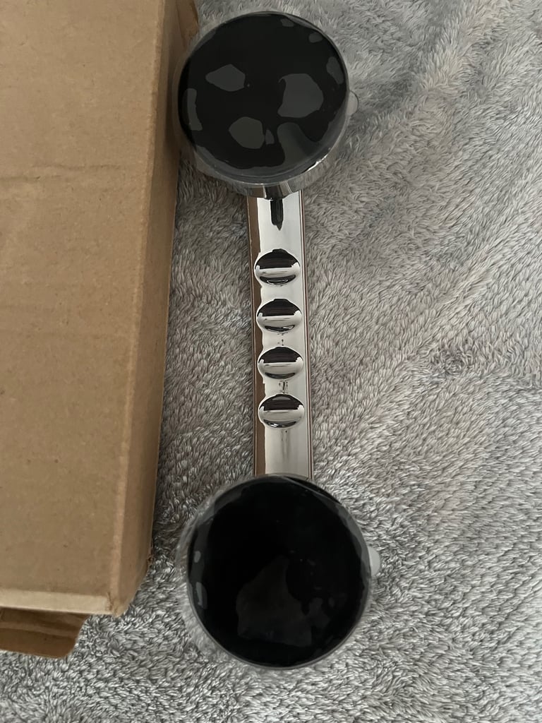 Bathroom Shower Grab Rail in Chrome no need to drill self Suction 