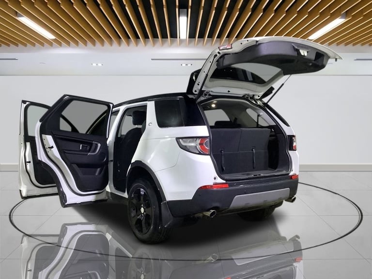 2018 Land Rover Discovery Sport 2.0 TD4 SE SUV 5dr Diesel Auto 4WD Euro 6 (s/s) (180 ps) ESTATE D...