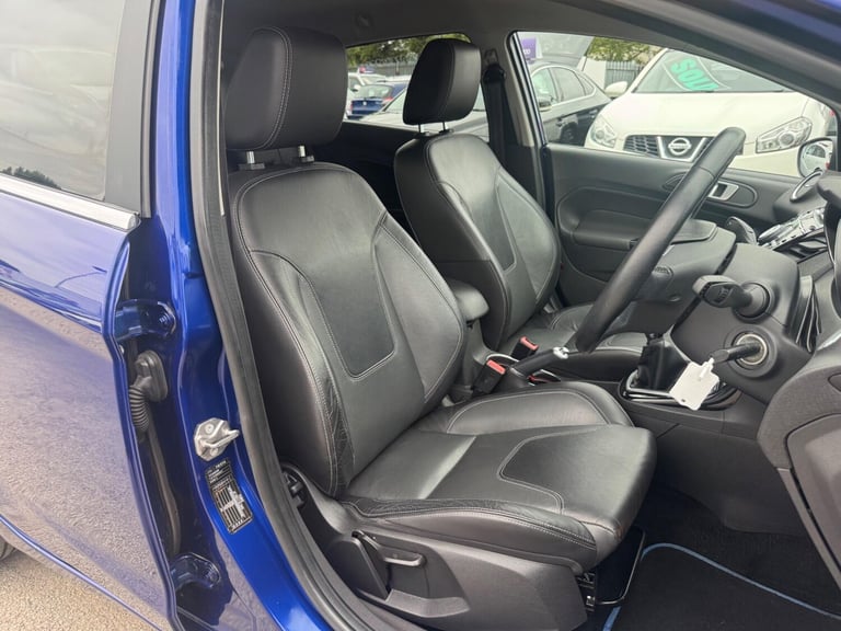 2013 Ford Fiesta 1.0T EcoBoost Titanium Euro 5 (s/s) 5dr HATCHBACK Petrol Manual