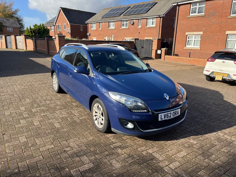 Renault, MEGANE, Estate, 2012, Manual, 1598 (cc), 5 doors
