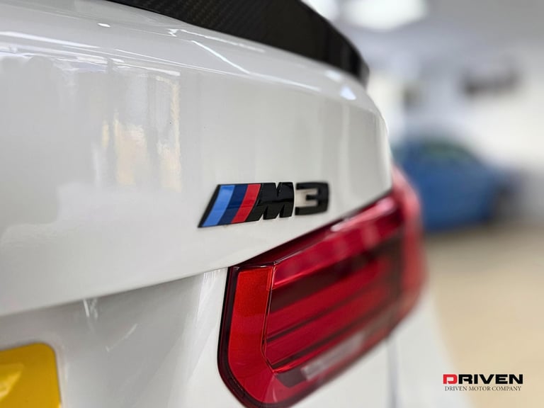 HUGE SPEC! BMW M3 3.0 BiTurbo DCT 4DR SALOON + CARBON + RED LTHR + FREE&nbsp;DELIVERY