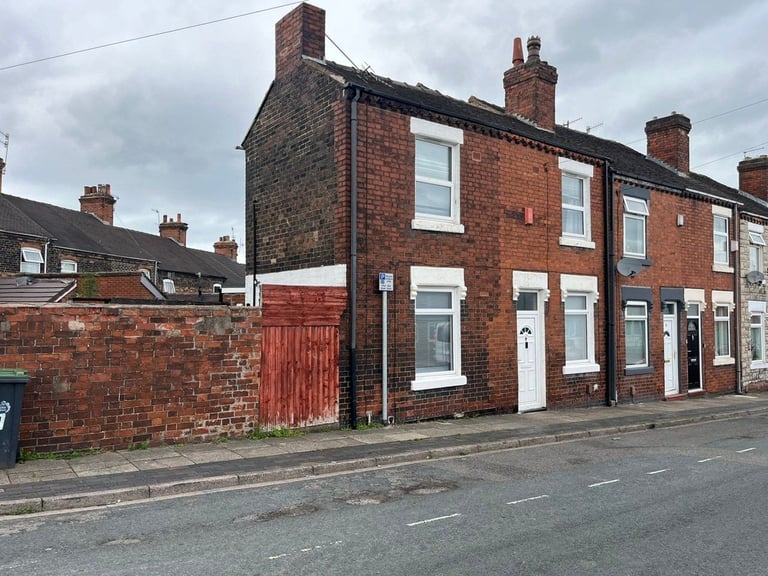 TWO BEDROOM  HOUSE BURSLEM