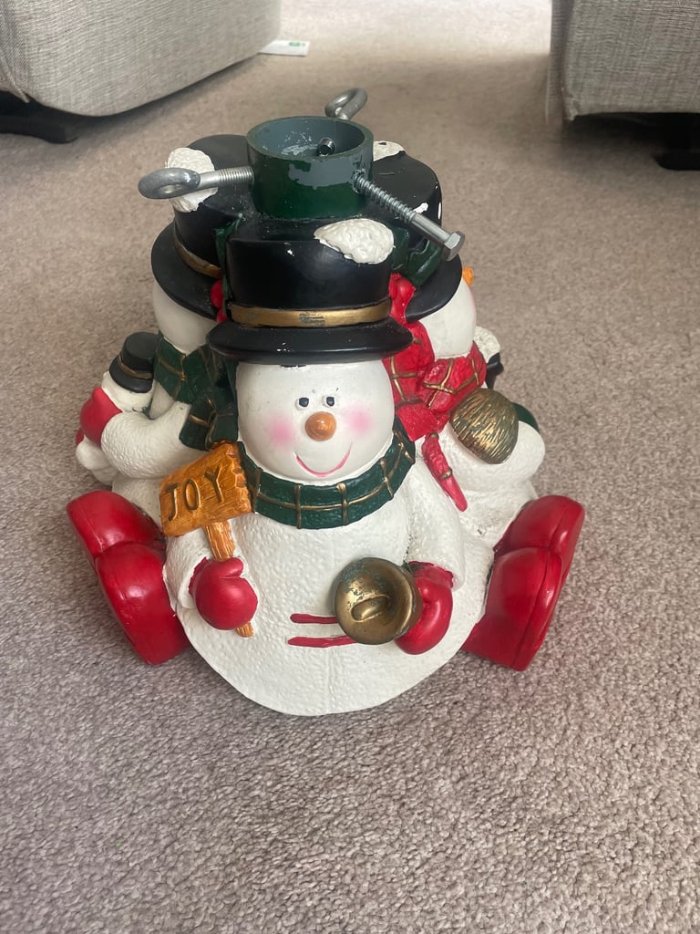 Christmas tree holder