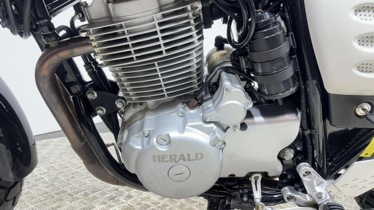 Herald Motor Co Classic 2020 1K VERY CLEAN RUNNING RETRO PROJECT BIKE 400CC