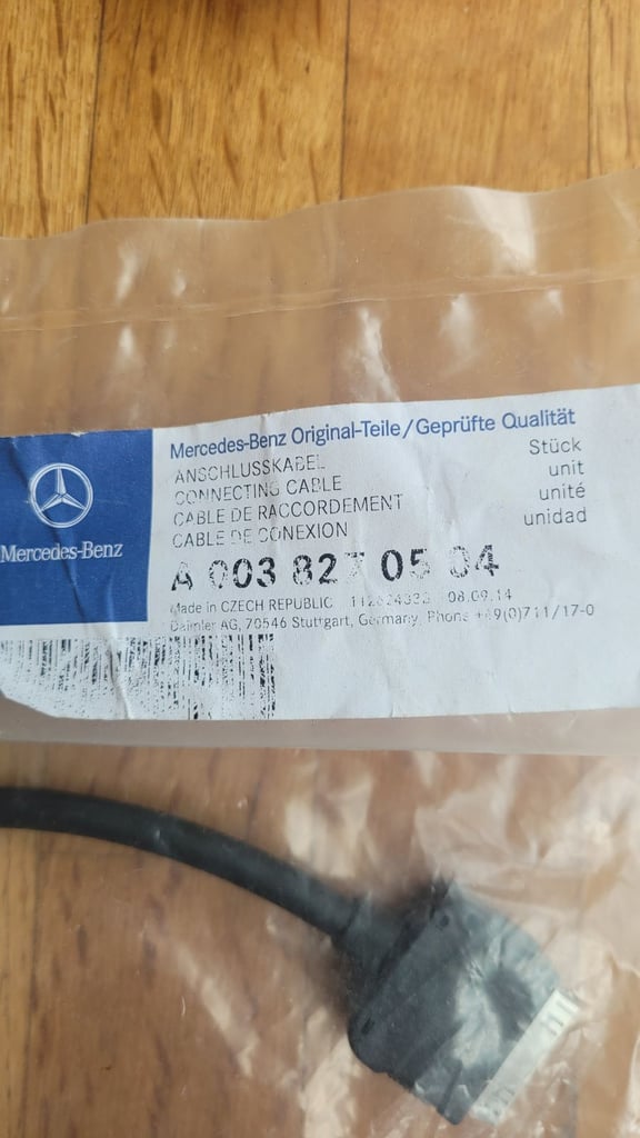 Mercedes Benz connecting cable.