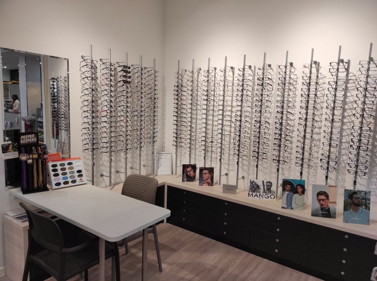 Pearl Vision Opticians in Tooting, London