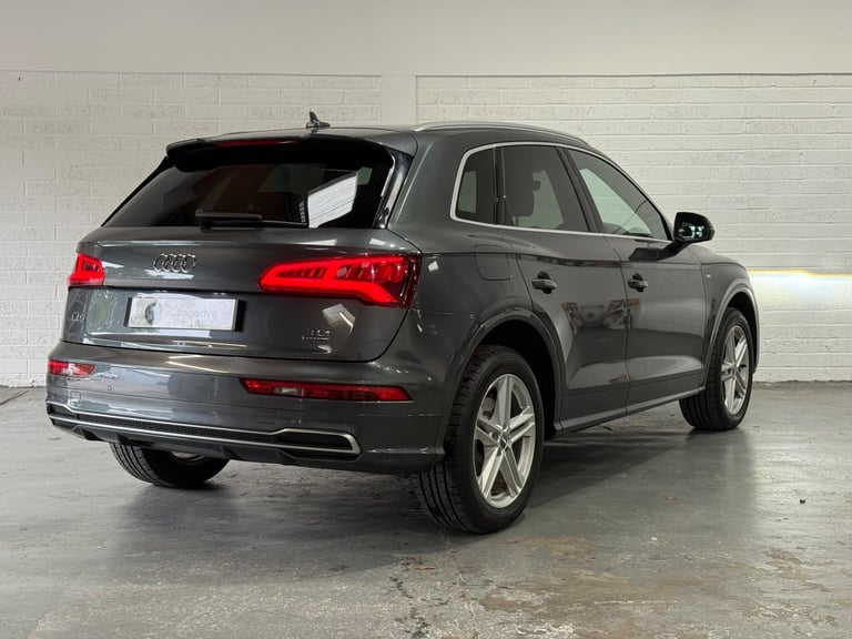 2017 Audi Q5 2.0 TDI S line SUV 5dr Diesel S Tronic quattro Euro 6 (s/s) (190 ps) ESTATE Diesel A...