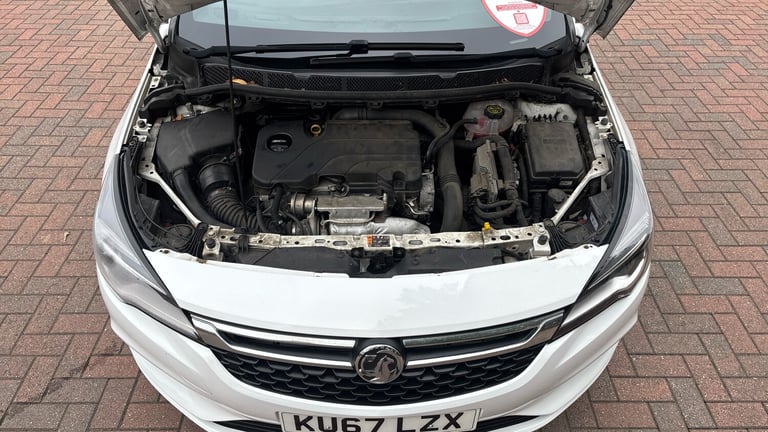 2017 Vauxhall Astra 1.4T 16V 150 SRi 5dr HATCHBACK PETROL Manual