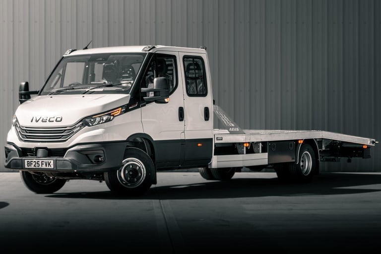 2025 210BHP IVECO DAILY7.2T RECOVERY TRUCK CAR TRANSPORTER DOUBLE CAB BEAVERTAIL