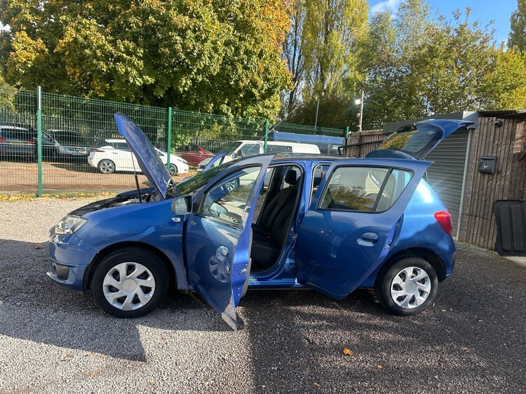 2013 Dacia Sandero 0.9 TCe Laureate Euro 5 5dr HATCHBACK Petrol Manual