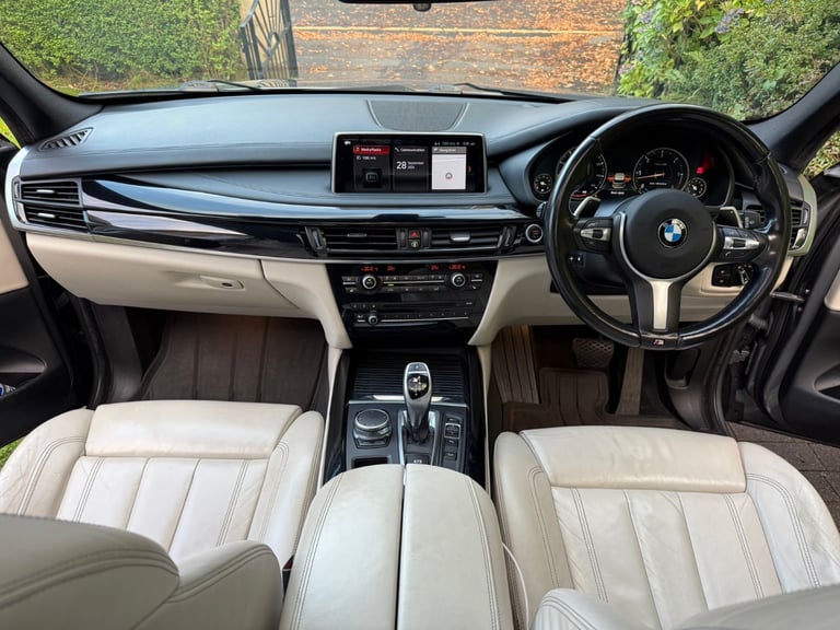BMW X5 M50D 2017 7 Seats 3.0L Diesel,FSH,Pan Roof,HUD,Reverse Camera,M Performance Kit,Apple CarPlay