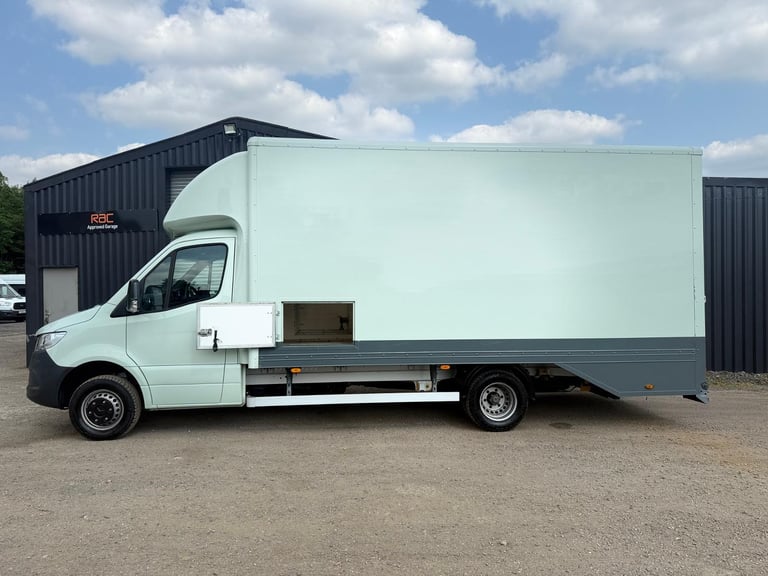 Mercedes Sprinter 2.1 516 Covered vehicle transporter racecar RWD L2 Euro 6