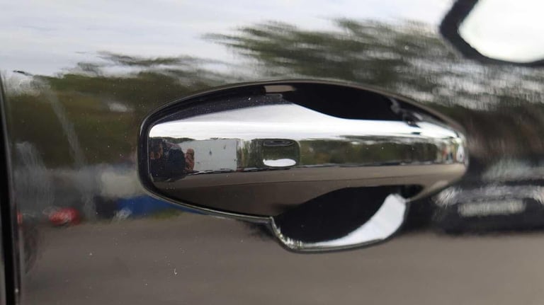  Volvo XC40 B4 (P) Ultra Bright (Sunroof, Harman Kardon, 360 Camera) Petrol/Electric Hybrid Autom...
