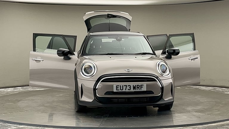2024 MINI Hatch 5-Door Hatch Cooper Classic Hatchback Petrol Automatic