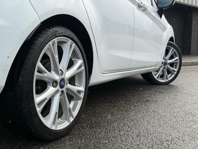 2014 Ford Fiesta 1.0 EcoBoost 125 Titanium X 5dr HATCHBACK Petrol Manual