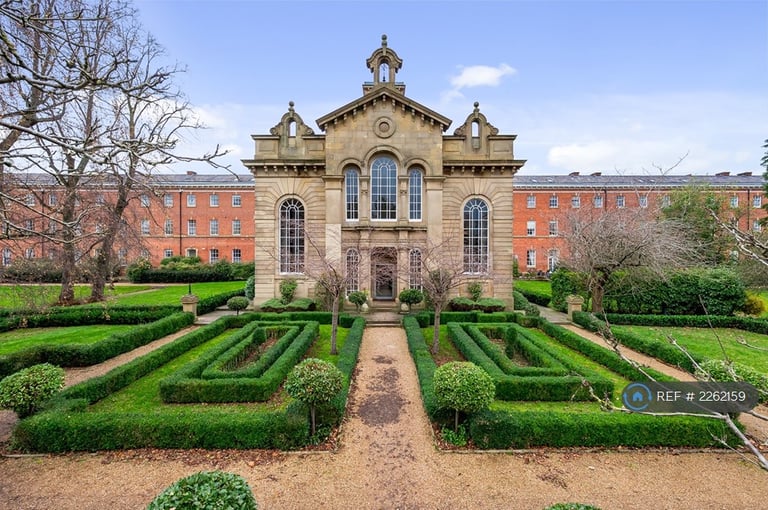 2 bedroom flat in Didsbury Gate, Manchester, M20 (2 bed) (#2262159)