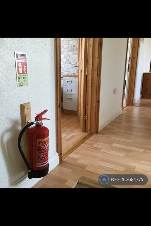 6 bedroom house in Penarth Road, Falmouth, TR11 (6 bed) (#2684775)