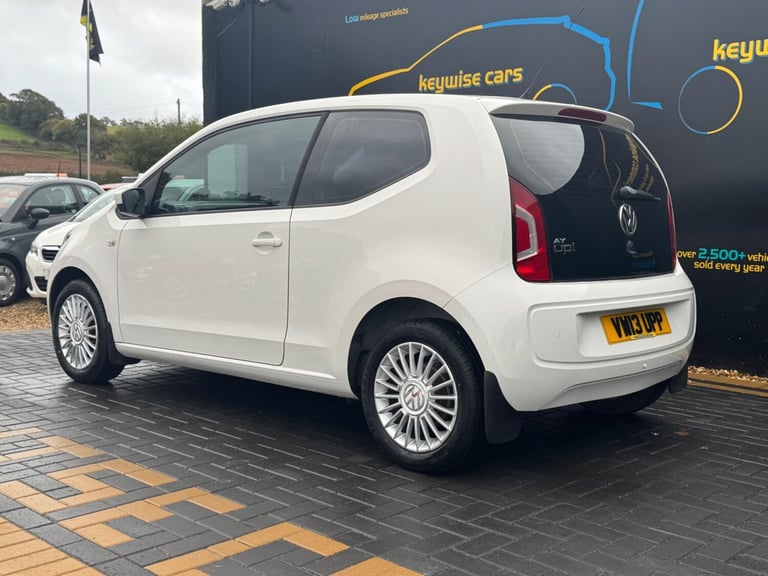  Volkswagen up! 1.0 High up! Euro 5 3dr Petrol Manual