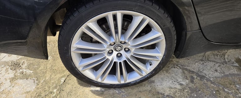 Jaguar, XJ, Saloon, 2011, Other, 2993 (cc), 4 doors