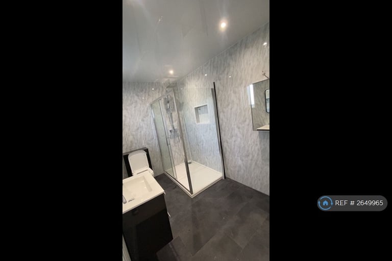 2 bedroom flat in High Street, Wrekenton, Gateshead, NE9 (2 bed) (#2649965)