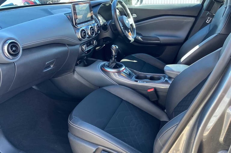  Nissan Juke 1.0 DiG-T 114 Tekna 5dr Petrol Manual