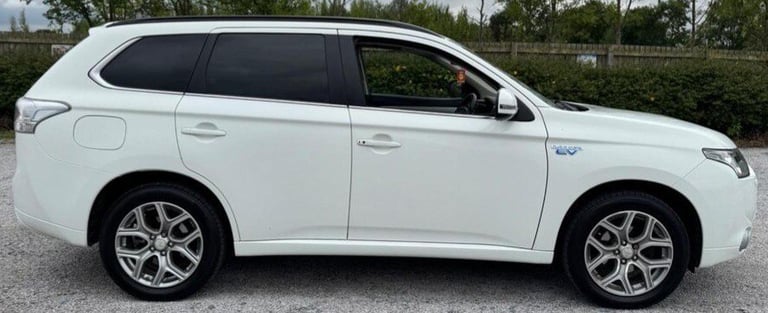 2015 Mitsubishi Outlander 2.0 PHEV GX4h 5dr Auto ESTATE Petrol Parallel Phev Automatic