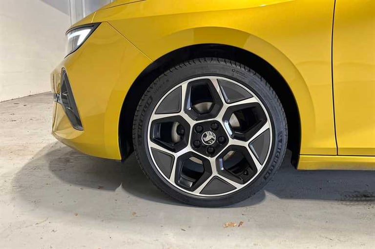 2023 Vauxhall Astra 1.2 Turbo 130 GS 5dr Auto HATCHBACK PETROL Automatic