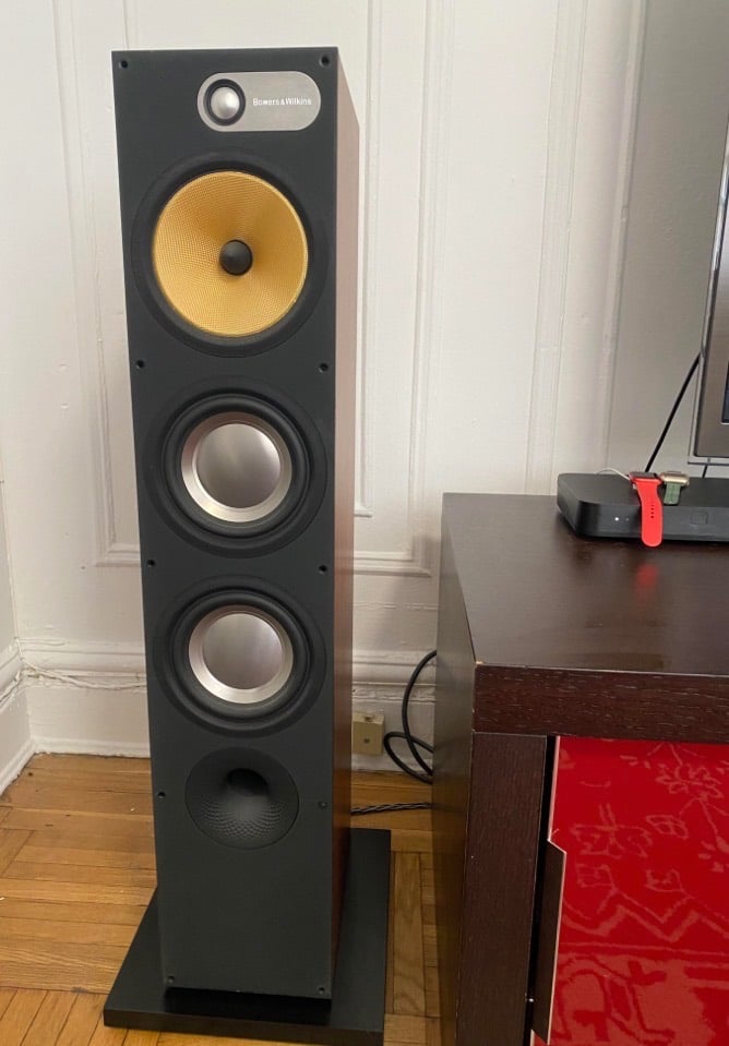 image for Bower & Wilkins 683 speakers 